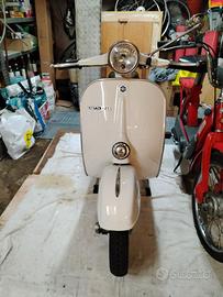 VESPA 125 PRIMAVERA EPOCA
