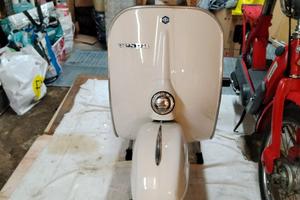 VESPA 125 PRIMAVERA EPOCA
