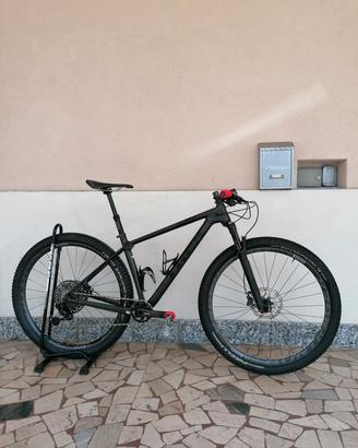 trek procaliber 9.8 taglia M/L (18.5 trek) 