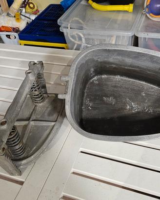 vecchio attrezzo per prosciutto 