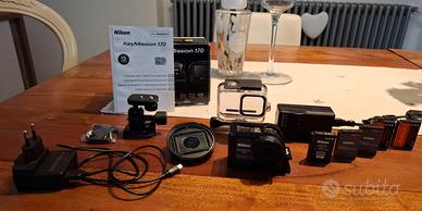 NIKON KEY MISSION 170  action camera con accessori