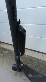 Monopattino Segway Ninebot Kickscooter E45E