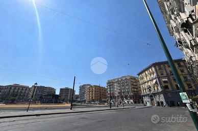 DEPOSITO A NAPOLI