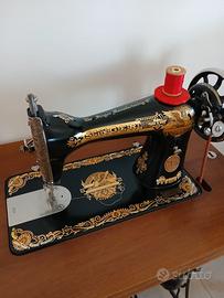 Macchina da cucire  Singer da collezione.