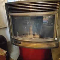 stufa a pellet/legna