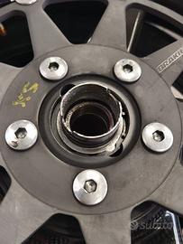 CERCHI IN CARBONIO DYMAG