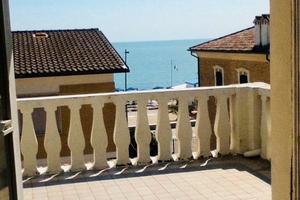 Attico con terrazza sul mare a porto recanati