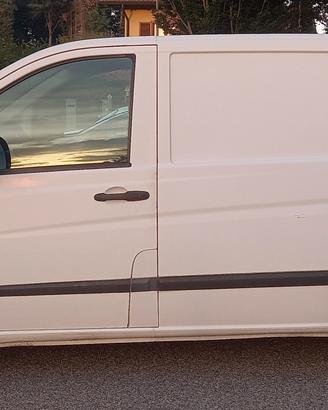 Mercedes vito 111