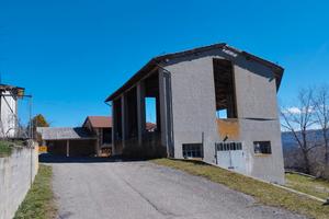 Rustico con portico e fienile - Alta Val Nure (PC)