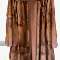 Cappotto lungo in vera pelliccia di Visone