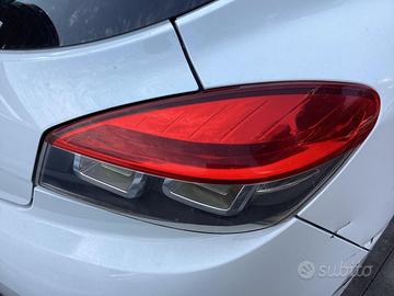 RENAULT MEGANE 2010 - STOP POSTERIORE DESTRO