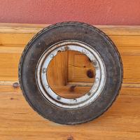 cerchione originale vespa PX e pneumatico Michelin