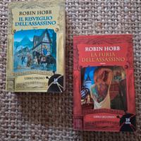 Uomo Ambrato - R. Hobb 📕