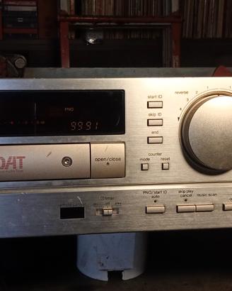 Technics sv-da10