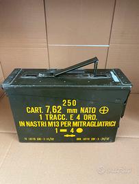 Cassetta porta munizioni militare verde vuota