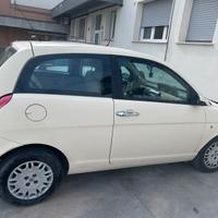 Lancia Y