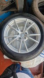 Cerchi originali Audi 17' con gomme invernali