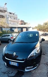 Renault Grand Scenic XMod 1.5 dCi