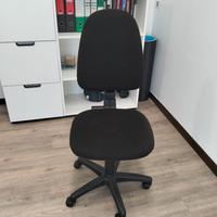 Sedia da ufficio ergonomica con rotelle