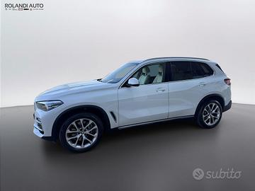 BMW X5 xdrive40d mhev 48V xLine auto