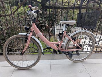 Bicicletta da donna rosa - media - con cestello