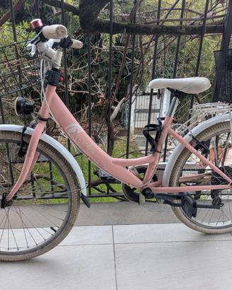 Bicicletta da donna rosa - media - con cestello