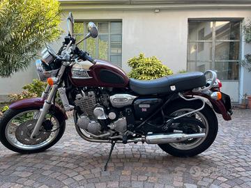 Triumph Thunderbird 900