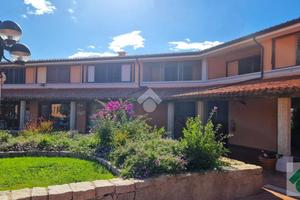 4 LOCALI A SAN TEODORO