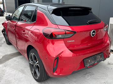 OPEL CORSA per ricambi usati