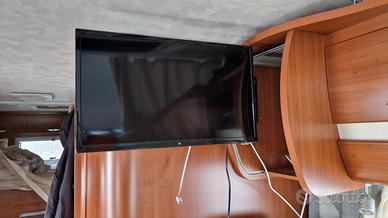 televisore camper 12v e  220 con staffa