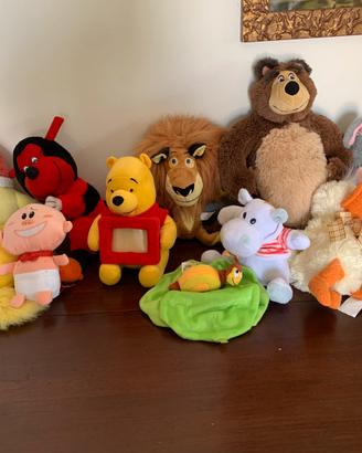 Lotto 12 peluche Masha and the bear, Disney ecc