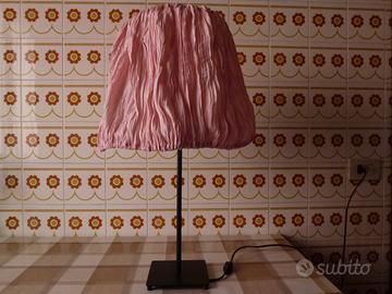 NUOVISSIMA abat jour dell'IKEA colore rosa chiaro.