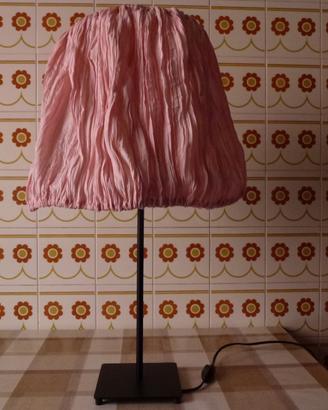 NUOVISSIMA abat jour dell'IKEA colore rosa chiaro.