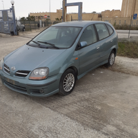 Nissan almera tino 2.2 td 01 ricambi