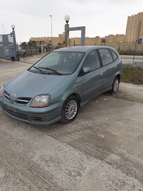 Nissan almera tino 2.2 td 01 ricambi
