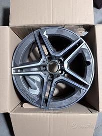Cerchio Mercedes amg 18" graffiato