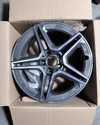 Cerchio Mercedes amg 18" graffiato