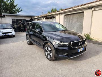 VOLVO XC40 2.0 D 150CV Geartronic Momentum