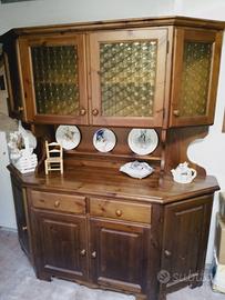 Credenza porta piatti da cucina in legno di pino