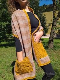 Stola Sciarpa con tasche granny color senape