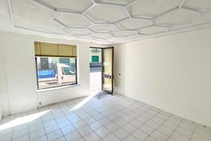 Locale in Corso Milano, 35