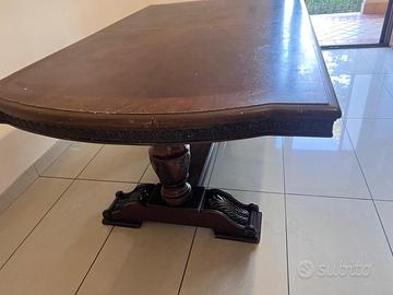 Ashley furniture dinner table. (Made in USA)