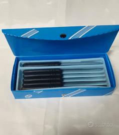 Set di sei coltelli AMC con manico nero