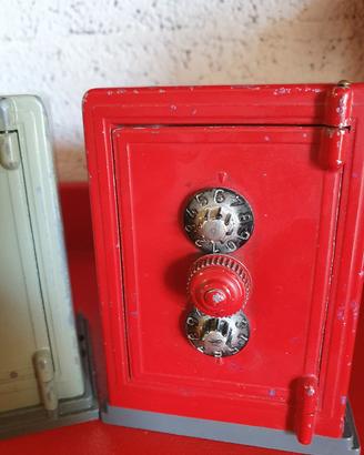 Giocattoli in latta Mercury