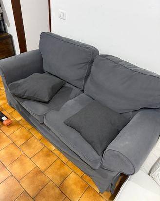 Divano due posto IKEA
