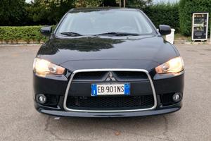 Mitsubishi Lancer 1.6 5p. Sportback Invite