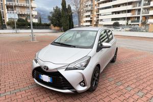 Toyota Yaris 1.5 VVT-iE Active *10.000KM*
