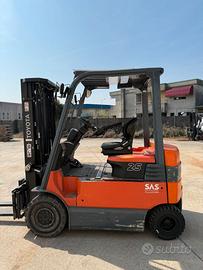 carrello TOYOTA 25 QL.
