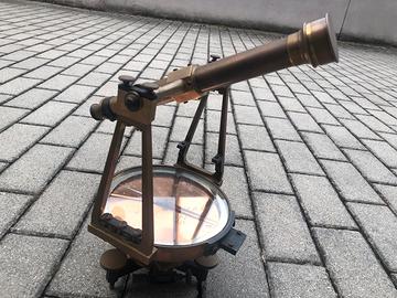 Teodolite da collezionisno