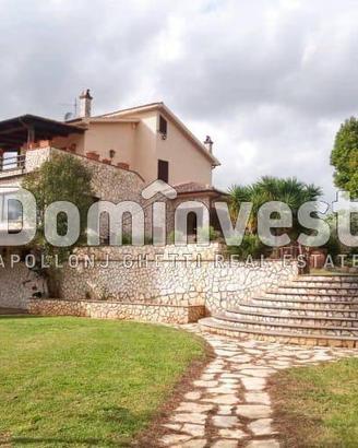 Villa di 452 m² con più di 5 locali a Capalbio